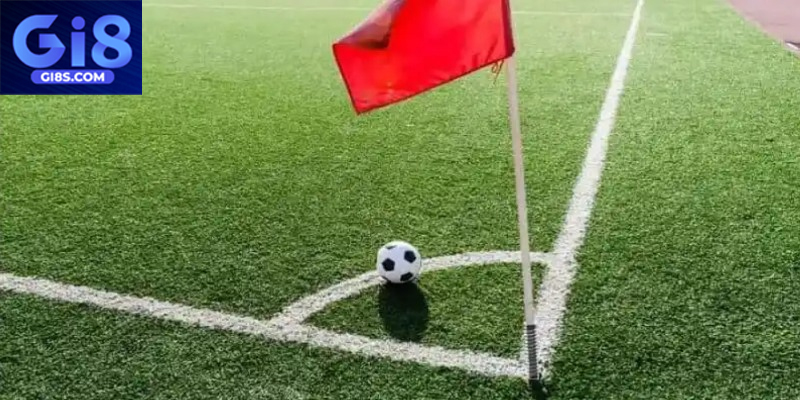 Chiến thuật tấn công biên thường giúp tăng cơ hội xuất hiện phạt góc