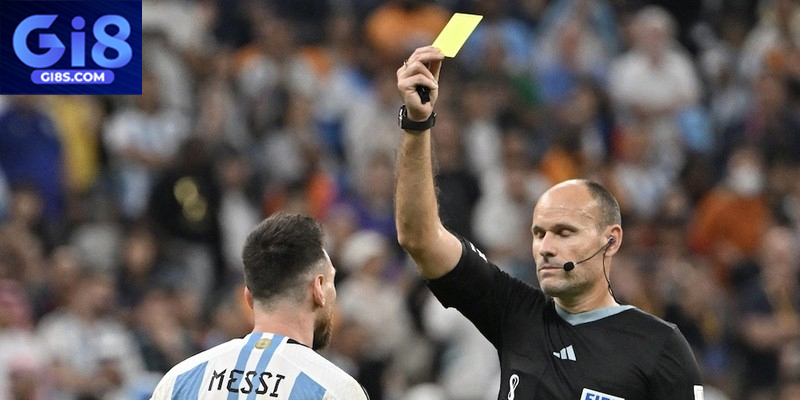 Thẻ vàng là án phạt cảnh cáo nghiêm khắc trong bóng đá